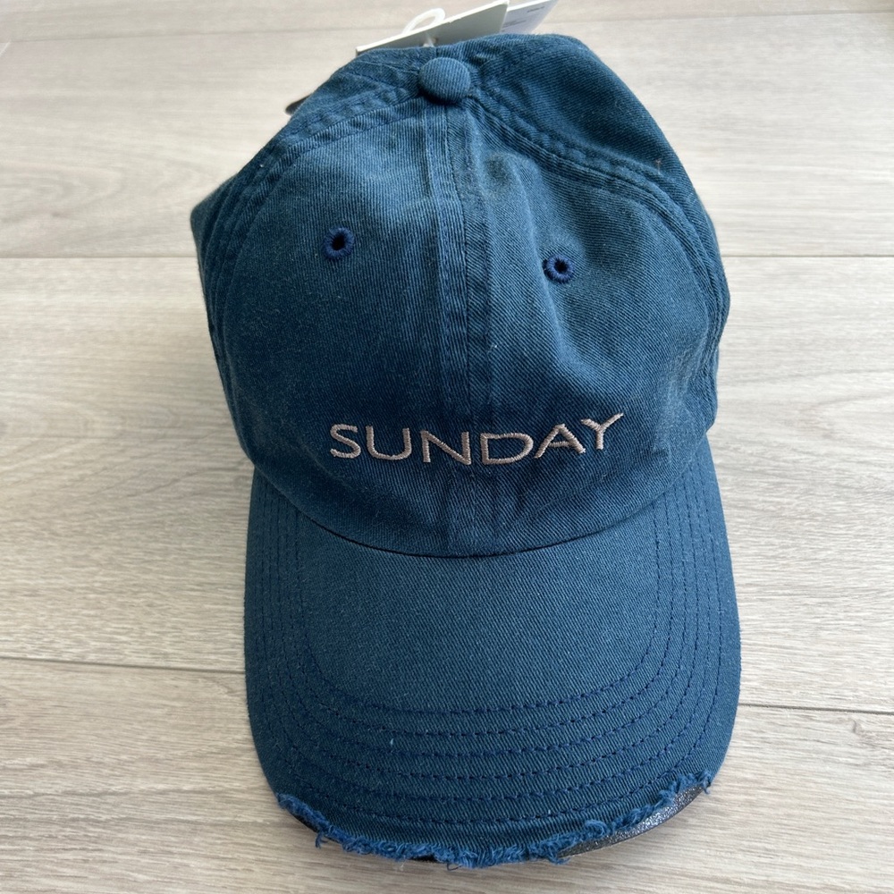 VETEMENTS ‘SUNDAY’ Weekday Cap (Unisex)